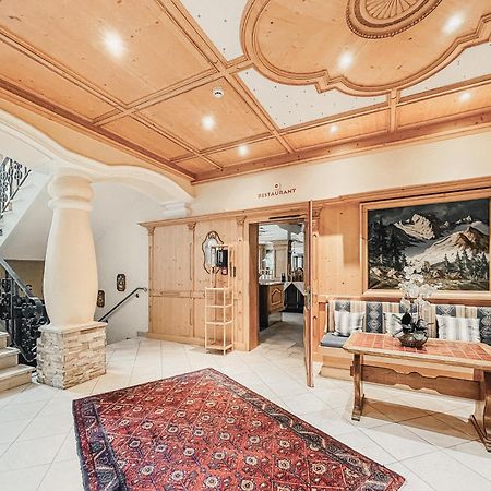 Alpenhotel Tirolerhof ゲルロス エクステリア 写真