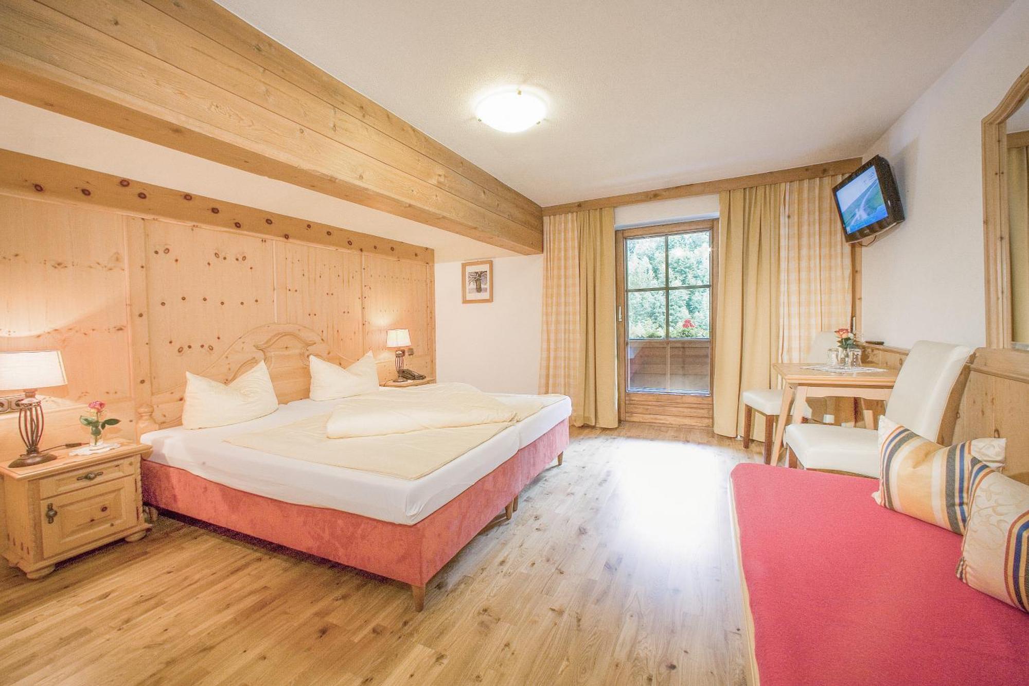 Alpenhotel Tirolerhof ゲルロス 部屋 写真