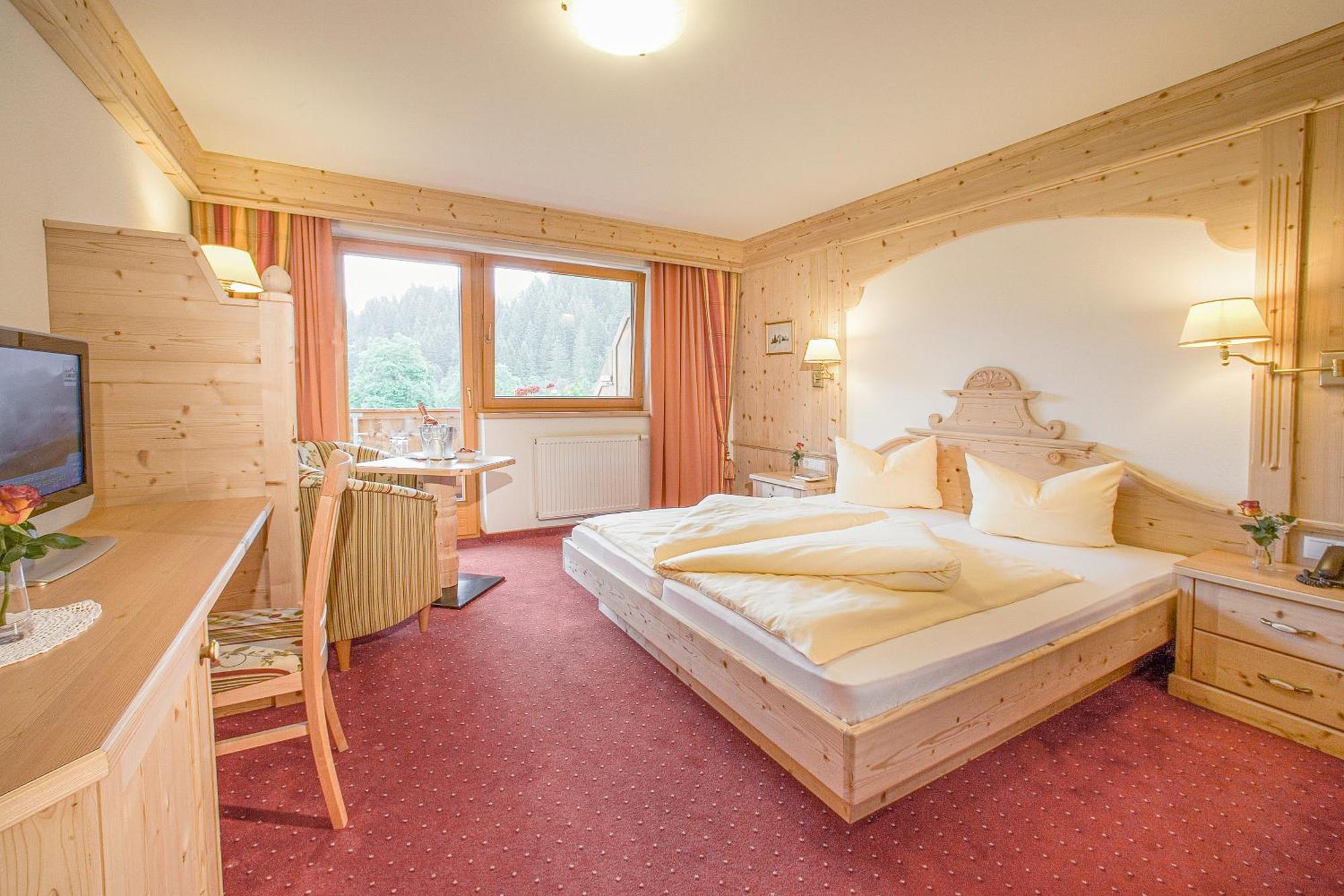 Alpenhotel Tirolerhof ゲルロス 部屋 写真